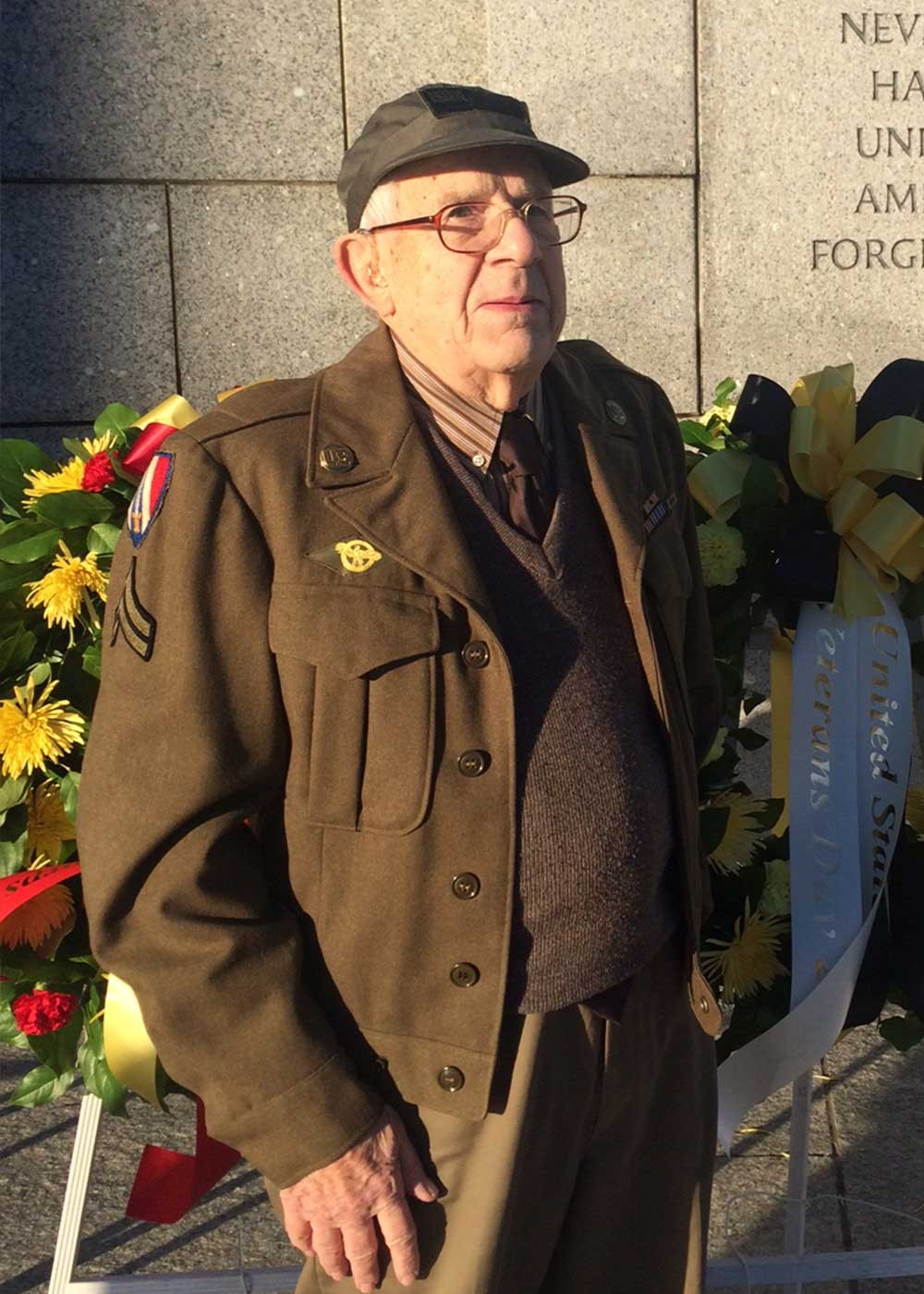 Retired Calvin professor, WWII vet, receives his life’s ‘great honor’